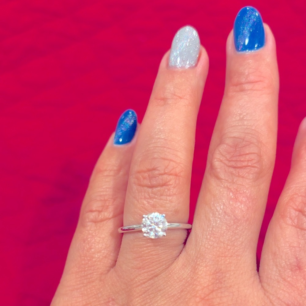 Moissanite Engagement Ring ✨ - Picture 3 of 6